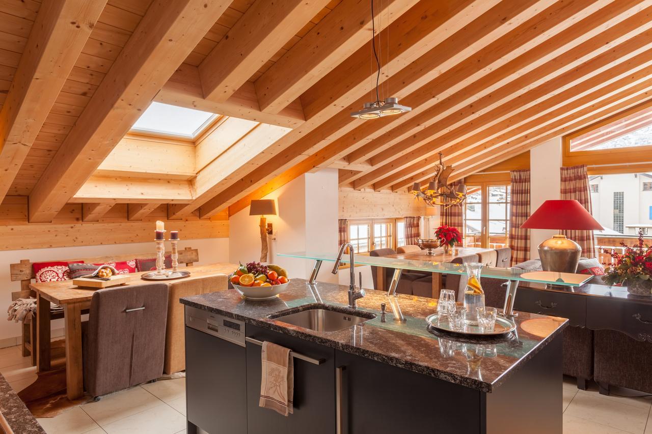 Vrony Apartments By Hotel Walliserhof Zermatt Extérieur photo